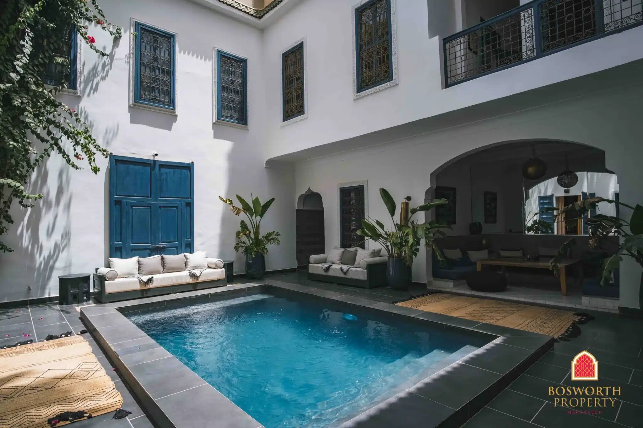 042b46f9-3a70-43b4-a897-ba7179f0dd1c