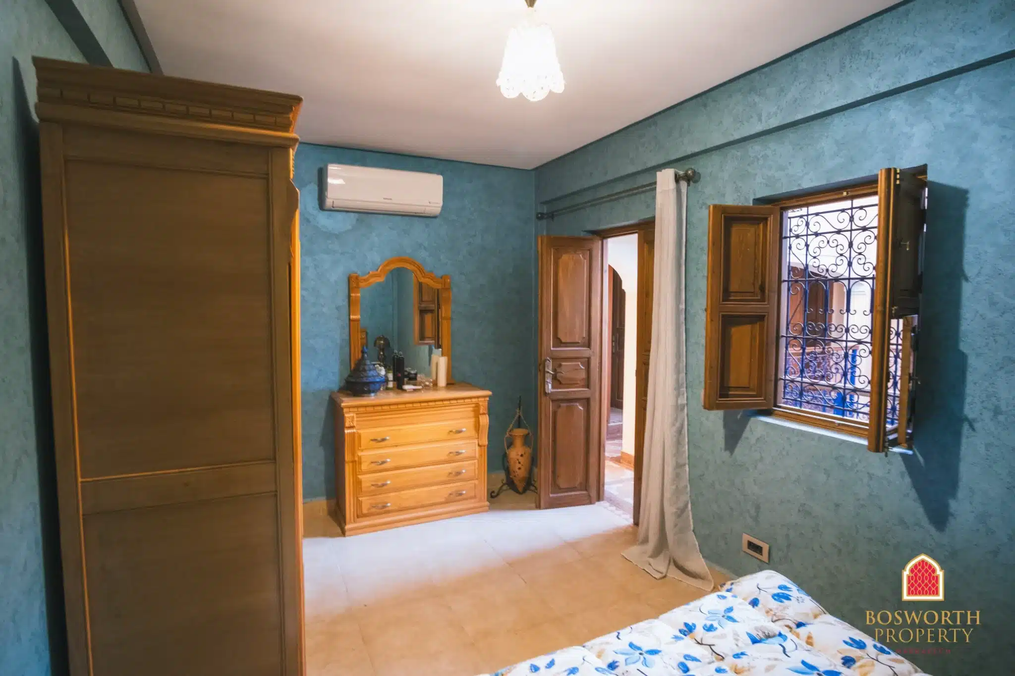 f8d66367-7fc3-4e76-a26d-6b46b5288e00